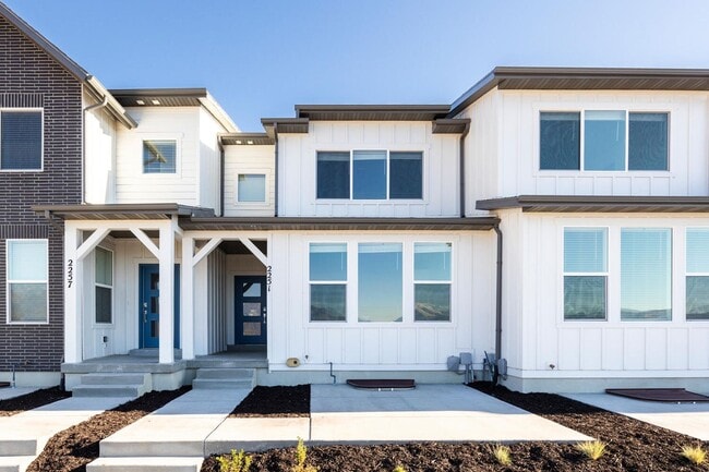 Primary Photo - Recently Built Heber City Rental – Bright,...