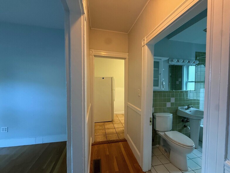 Building Photo - 69 Raymond Ave