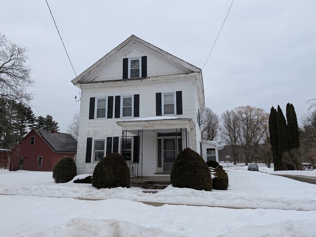 Building Photo - 116 Main St