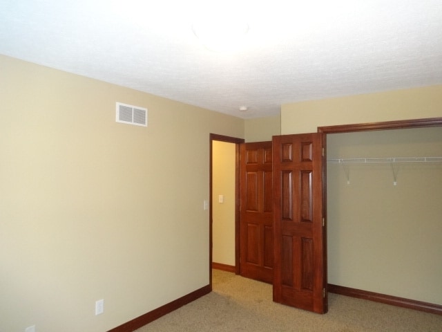 Building Photo - 987 Washington St