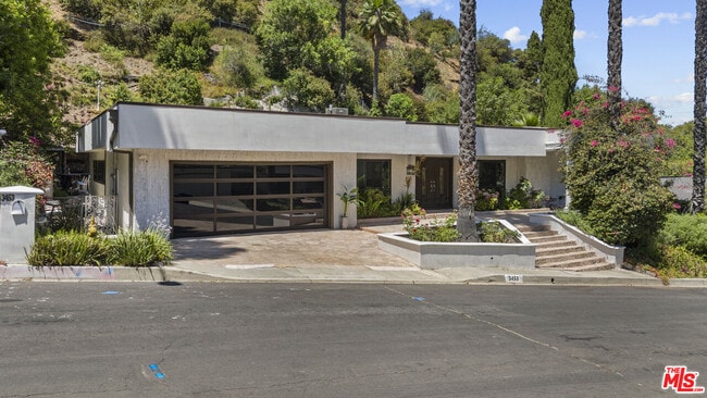 Building Photo - 3453 Green Vista Dr