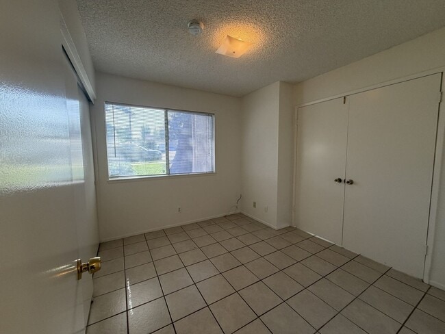 Building Photo - 1594 Christopher Ln