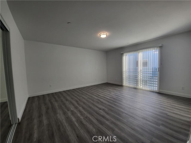 Building Photo - 14614 Vanowen St