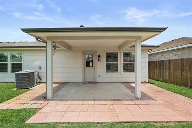 Building Photo - 8828 Chisholm Trail