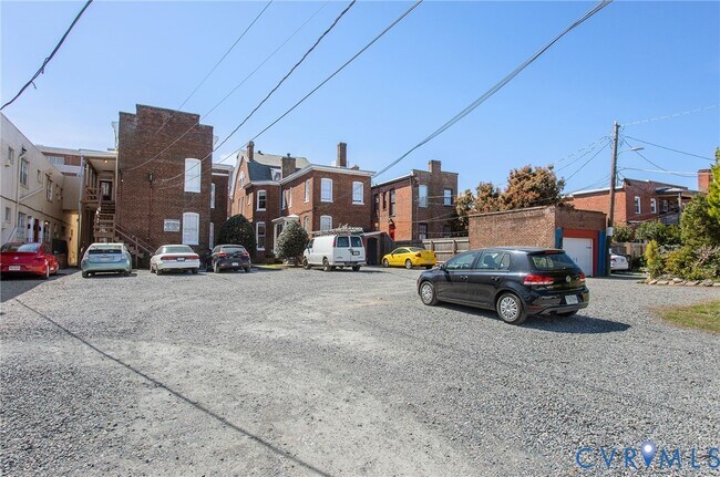 Building Photo - 2604 Grove