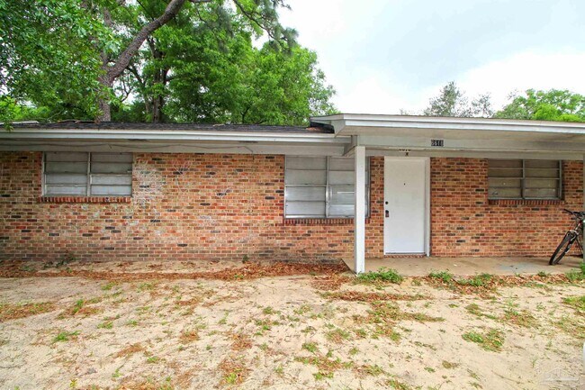 Building Photo - 6618 Applegate St