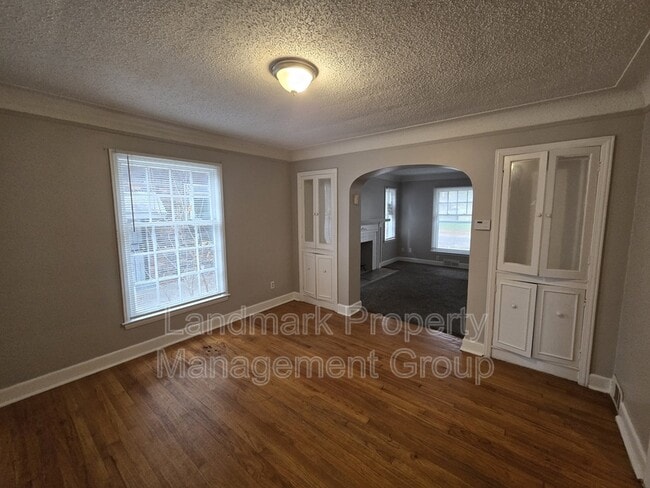 Building Photo - 10978 Craft St