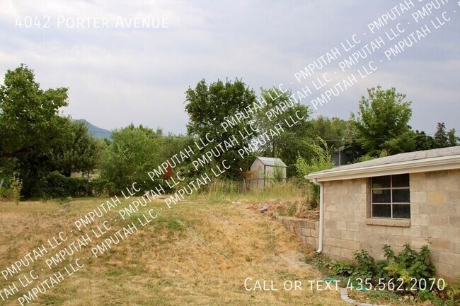 Building Photo - 4042 Porter Ave
