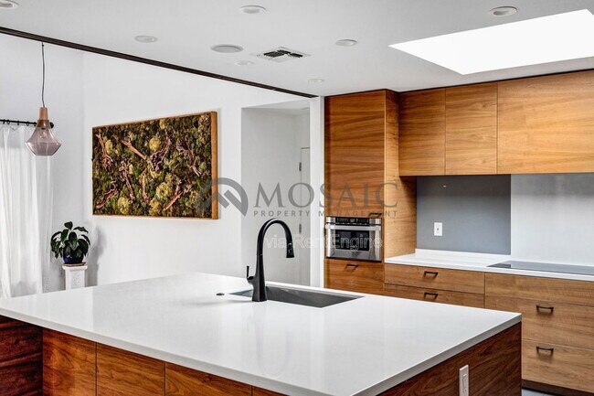 Building Photo - 8413 E Welsh Trail