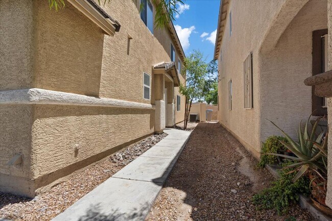 Building Photo - Status: Accepting Applications