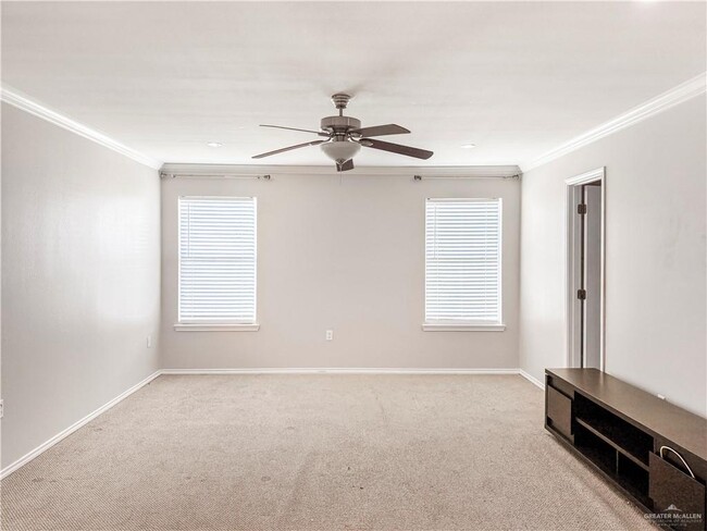 Building Photo - 2117 Andrea Ave