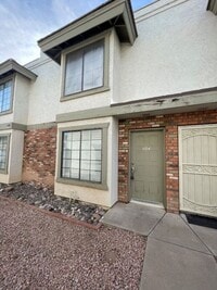 Building Photo - 544 S Wilson St