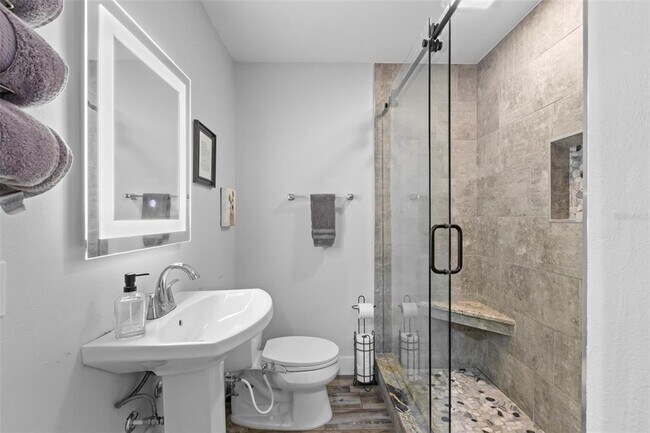 Building Photo - 3501 Boca Ciega Dr N