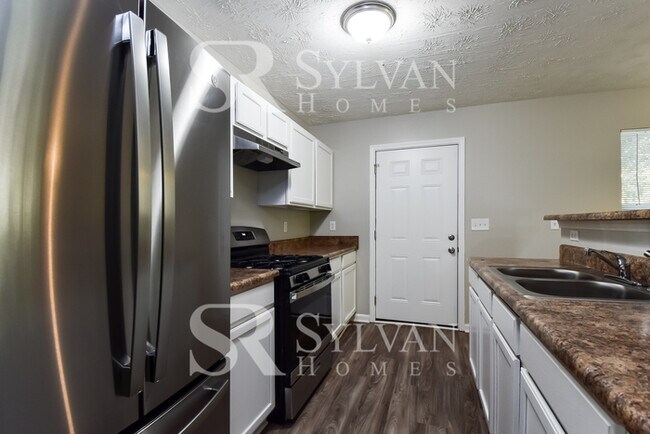 Building Photo - Coming HOME never felt so good!