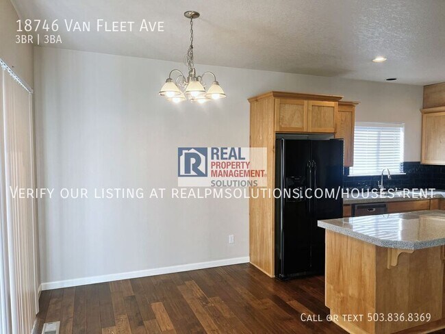 Building Photo - 18746 Van Fleet Ave