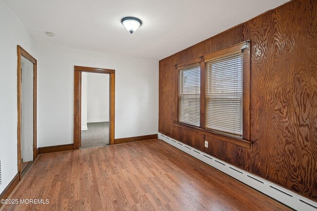 Building Photo - 56 Ford Ave