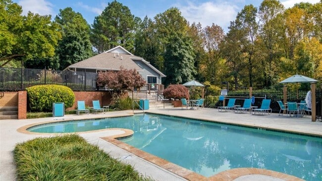 Building Photo - 2311 Dunwoody Crossing