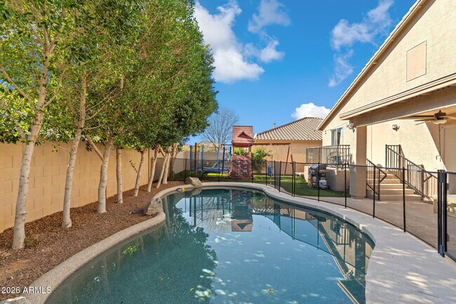 Building Photo - 6943 W Tether Trail