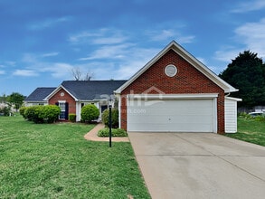 Building Photo - 4902 Hunters Bluff Dr