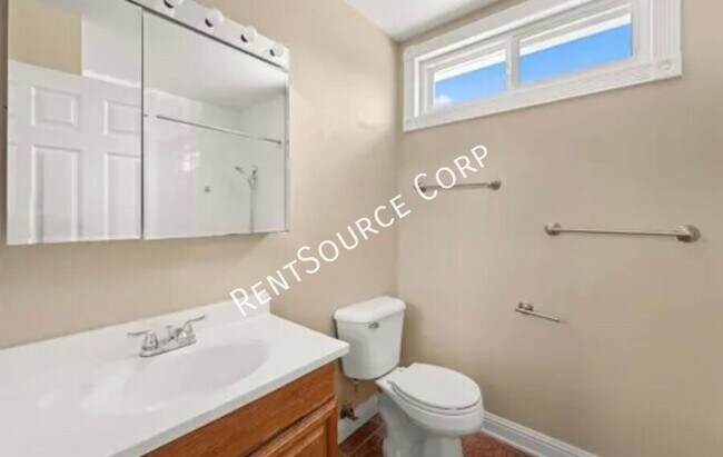 Building Photo - 25562 Avenida Frasca
