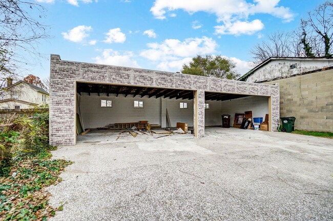 Building Photo - 1706 Sherman Ave