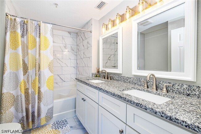 Building Photo - 6361 Aragon Way