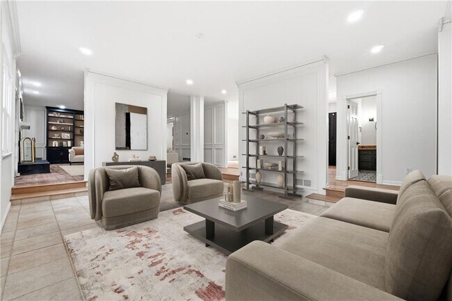 Building Photo - 125 River Park Dr