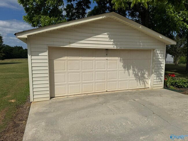 Building Photo - 30780 AL-53