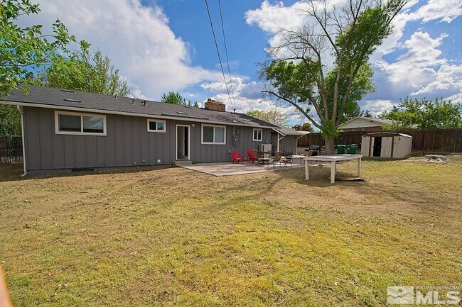 Building Photo - 965 Grandview Ave