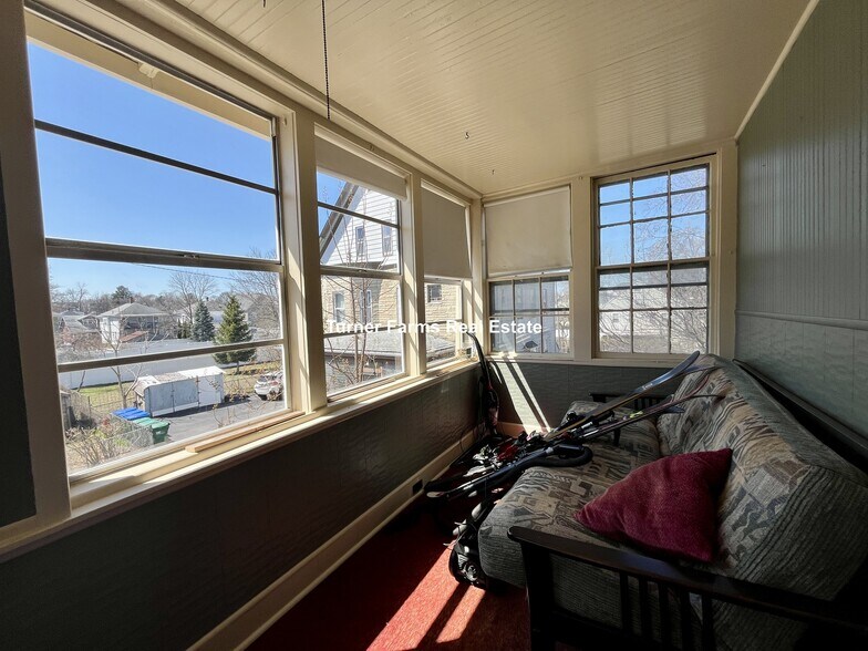 Building Photo - 43 Martin St