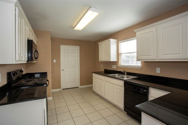Building Photo - 4302 Pecos River Dr