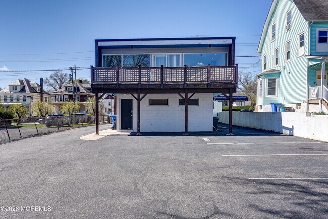 Building Photo - 167-169-169 N Main St