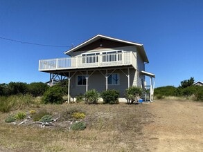 Building Photo - 934 Starfish Ct SW