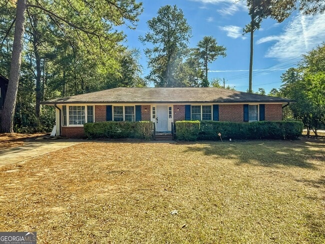 Primary Photo - 1831 Tanglewood Rd