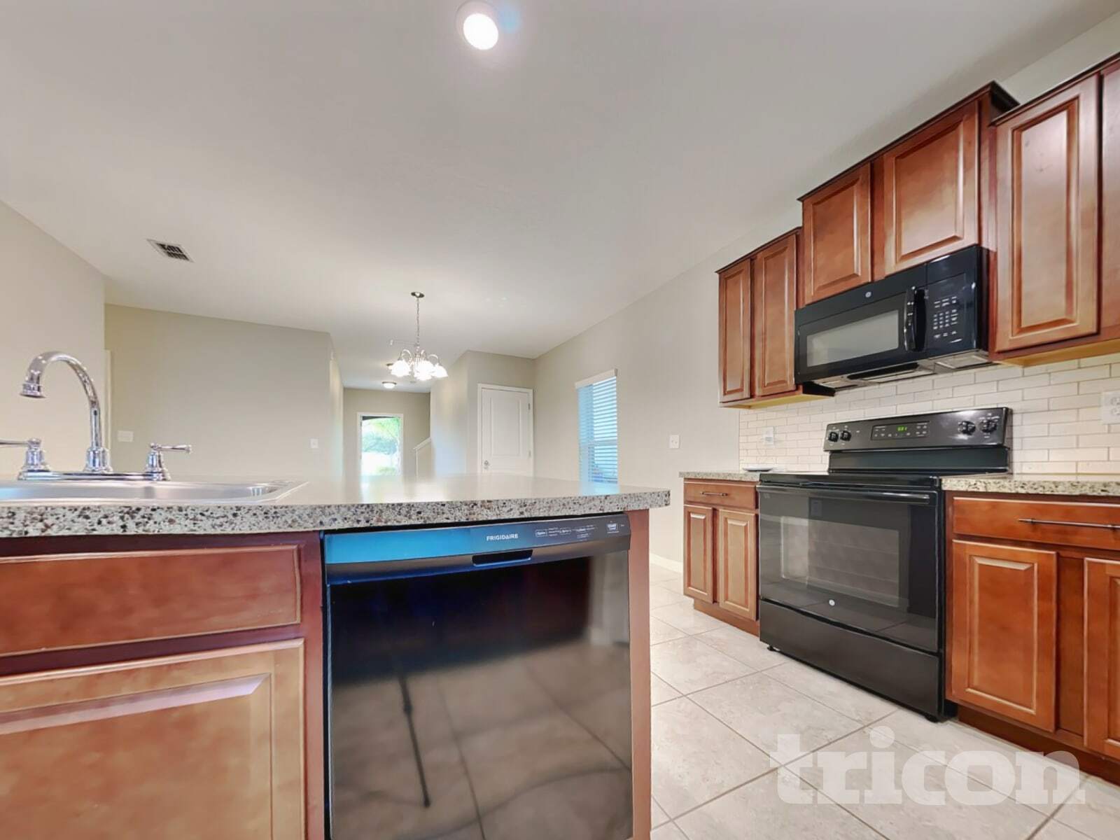 Building Photo - 4920 Reflecting Pond Cir