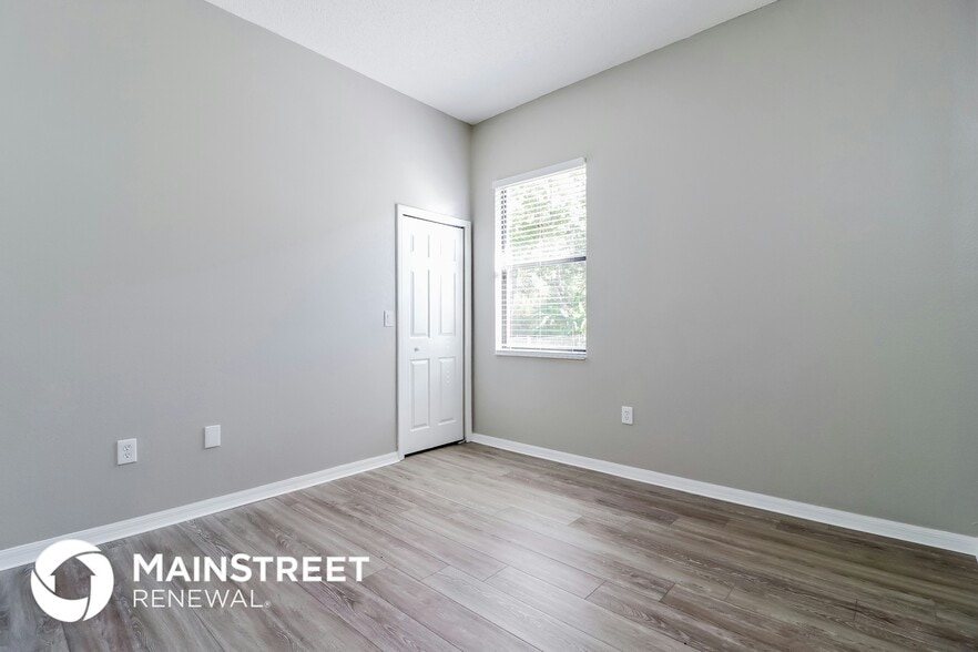 Building Photo - 7480 Aloe Dr