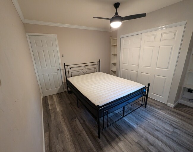 Building Photo - Rutland Ave