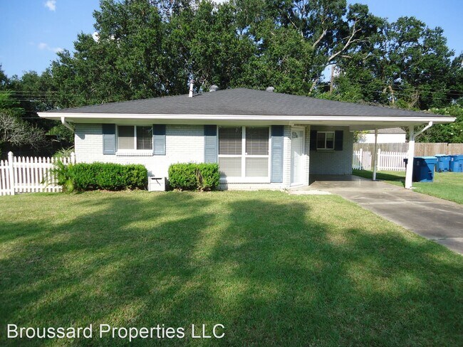 Primary Photo - 3 br, 1.5 bath House - 108 Maple Drive