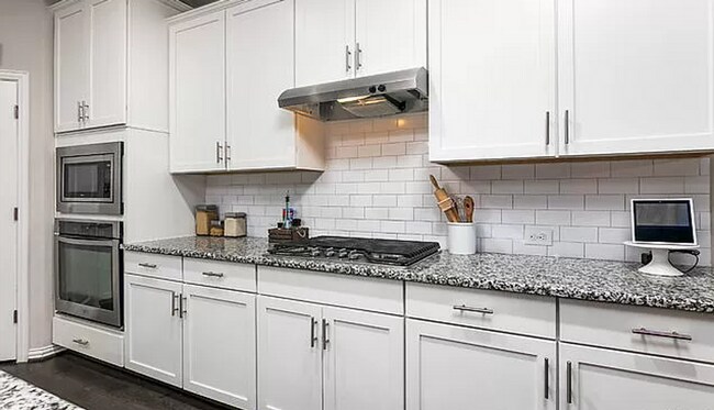 Building Photo - Spacious 4-Bedroom, 3-Bath Two-Story Home in Boerne