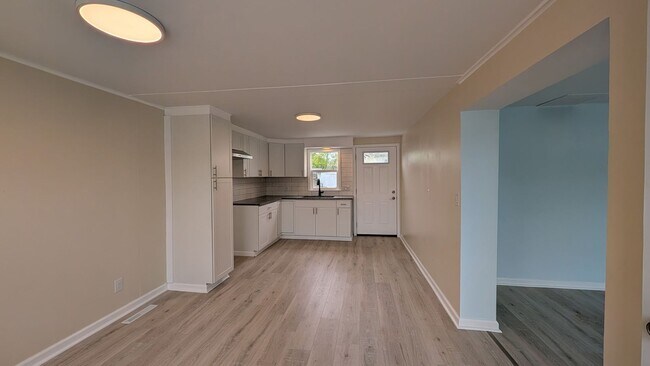 Building Photo - NEW 1 BED FOR RENT DOWNTOWN SANDUSKY!!!