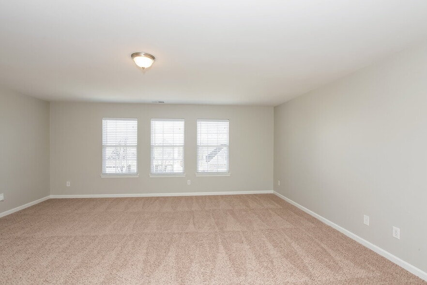 Building Photo - 3012 Clover Rd NW