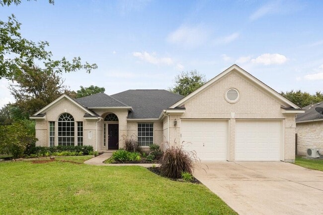 Primary Photo - 2110 Red Oak Cir
