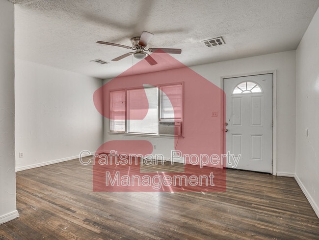 Building Photo - 2017 Downing St