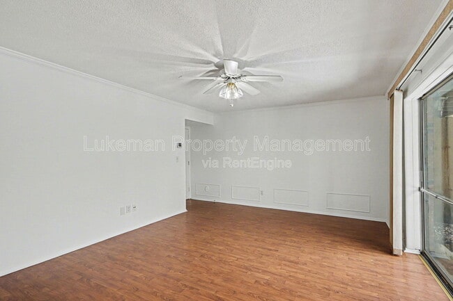 Building Photo - 728 Garland Cir