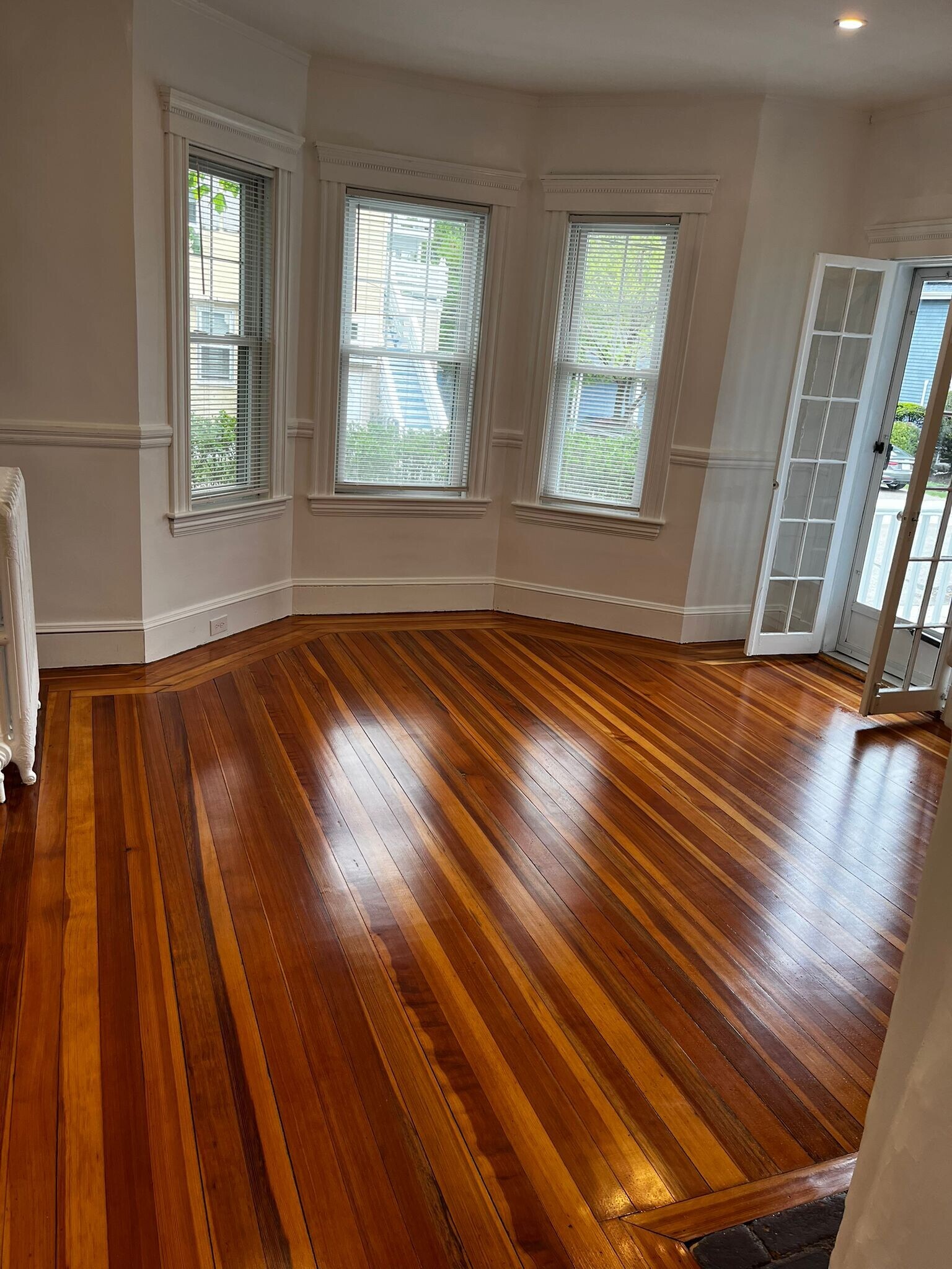 dining room - 279 E Squantum St