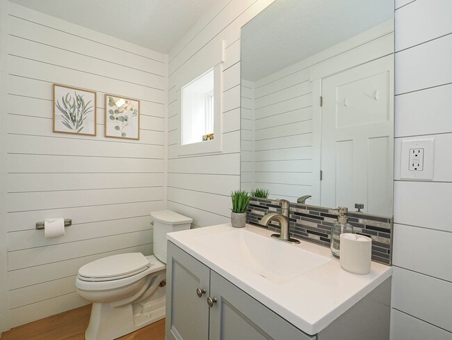 Building Photo - NEWLY REMODELED HISTORIC HOME IN DOWNTOWN ...