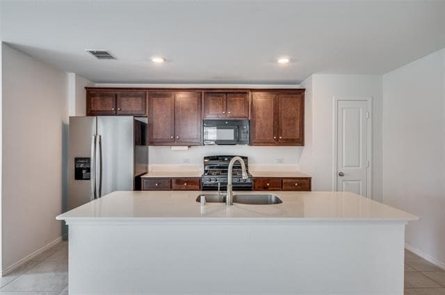 Building Photo - 14142 Birch Farm Dr