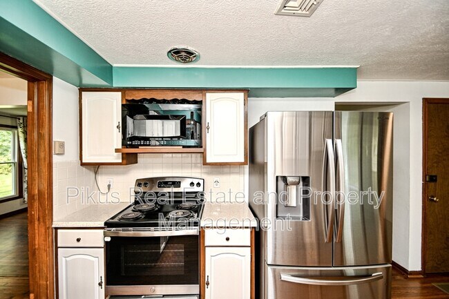 Building Photo - 1280 Linwood Ave SW