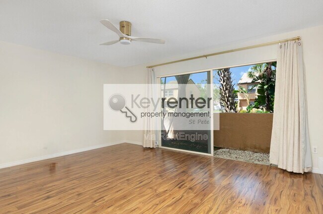 Building Photo - 1833 Clearbrooke Dr