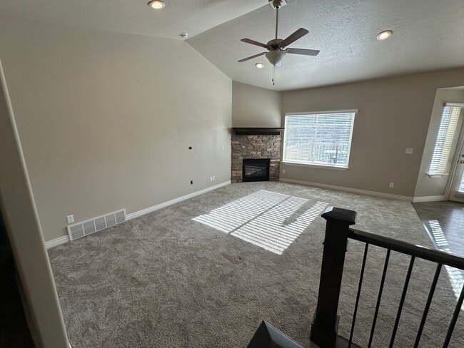 Building Photo - Wyatt Earp Ave - Single Family HOme